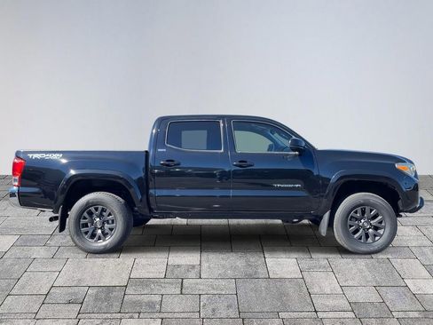 Used 2021 Toyota Tacoma SR5 image 8