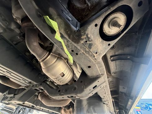 Used 2011 Toyota 4Runner SR5 RWD image 29