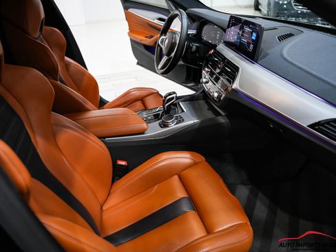 Used 2021 BMW M5 image 14