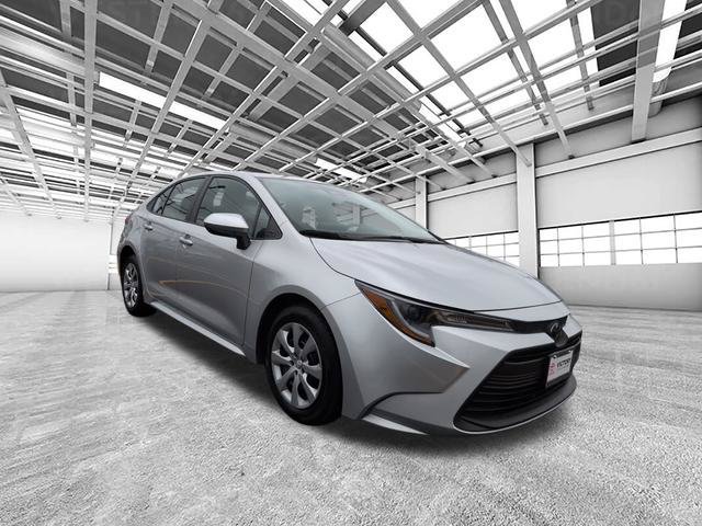 Used 2024 Toyota Corolla LE FWD image 1