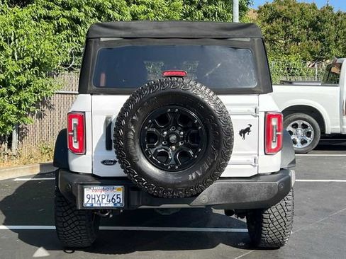Used 2023 Ford Bronco Wildtrak image 8
