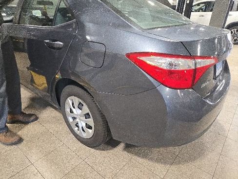 Used 2015 Toyota Corolla L FWD image 5