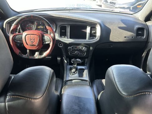 Used 2018 Dodge Charger R/T image 15