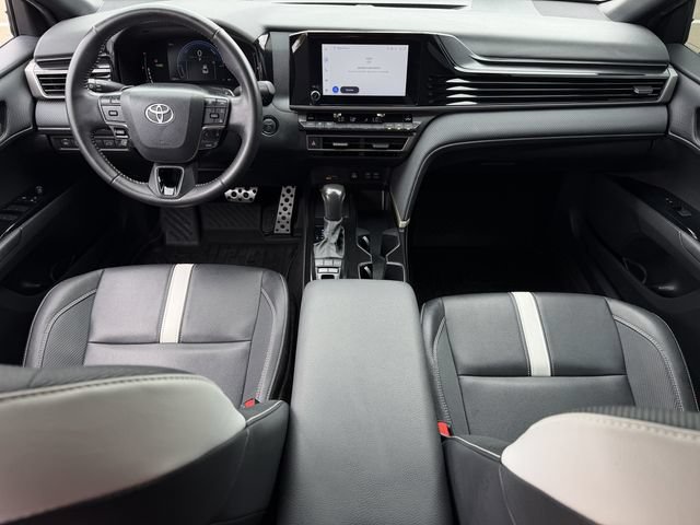 Used 2025 Toyota Camry SE FWD image 10