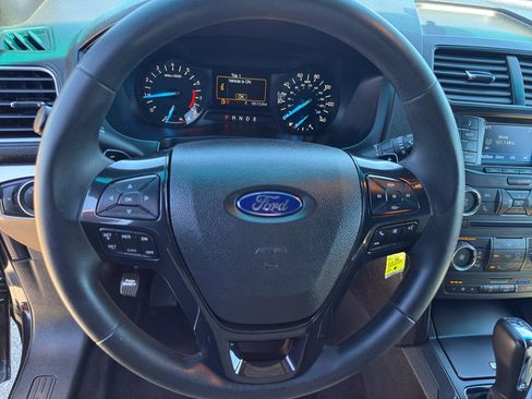 Used 2017 Ford Explorer 4WD image 16