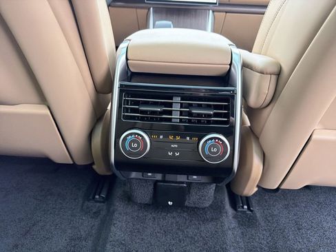 New 2026 Land Rover Range Rover Long Wheelbase SE image 20