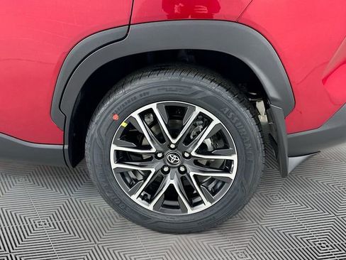 New 2026 Toyota Corolla Cross XLE w/ Convenience Package image 16