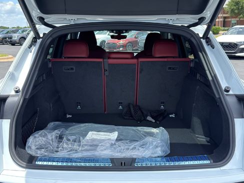 New 2026 Audi SQ5 Prestige AWD/4WD image 9