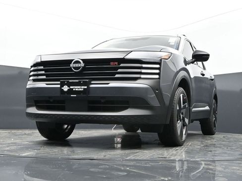 New 2026 Nissan Kicks SR image 25