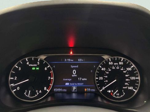 Used 2023 Nissan Altima 2.5 SR AWD/4WD image 34
