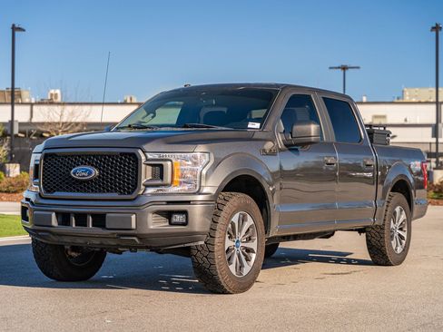 Used 2019 Ford F150 XL w/ Equipment Group 101A Mid image 3