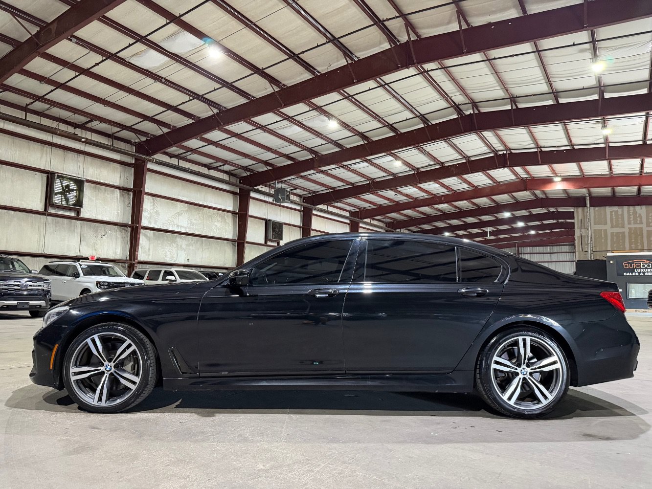 Used 2016 BMW 750i xDrive AWD/4WD image 8
