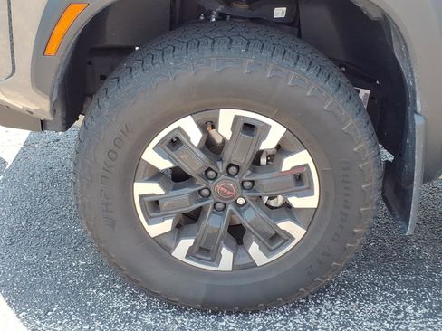 Used 2024 Nissan Frontier PRO-4X w/ Pro Convenience Package AWD/4WD image 32