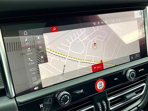 New 2025 Porsche Macan image 34