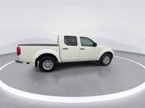 Used 2019 Nissan Frontier SV image 9