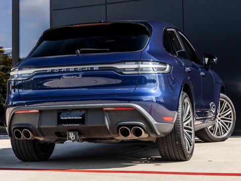 Used 2023 Porsche Macan S AWD/4WD image 3