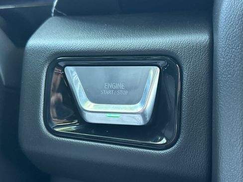 Used 2026 GMC Yukon XL Denali w/ Sun & Power Step Package AWD/4WD image 23