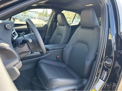 New 2026 Lexus UX 300h FWD image 38