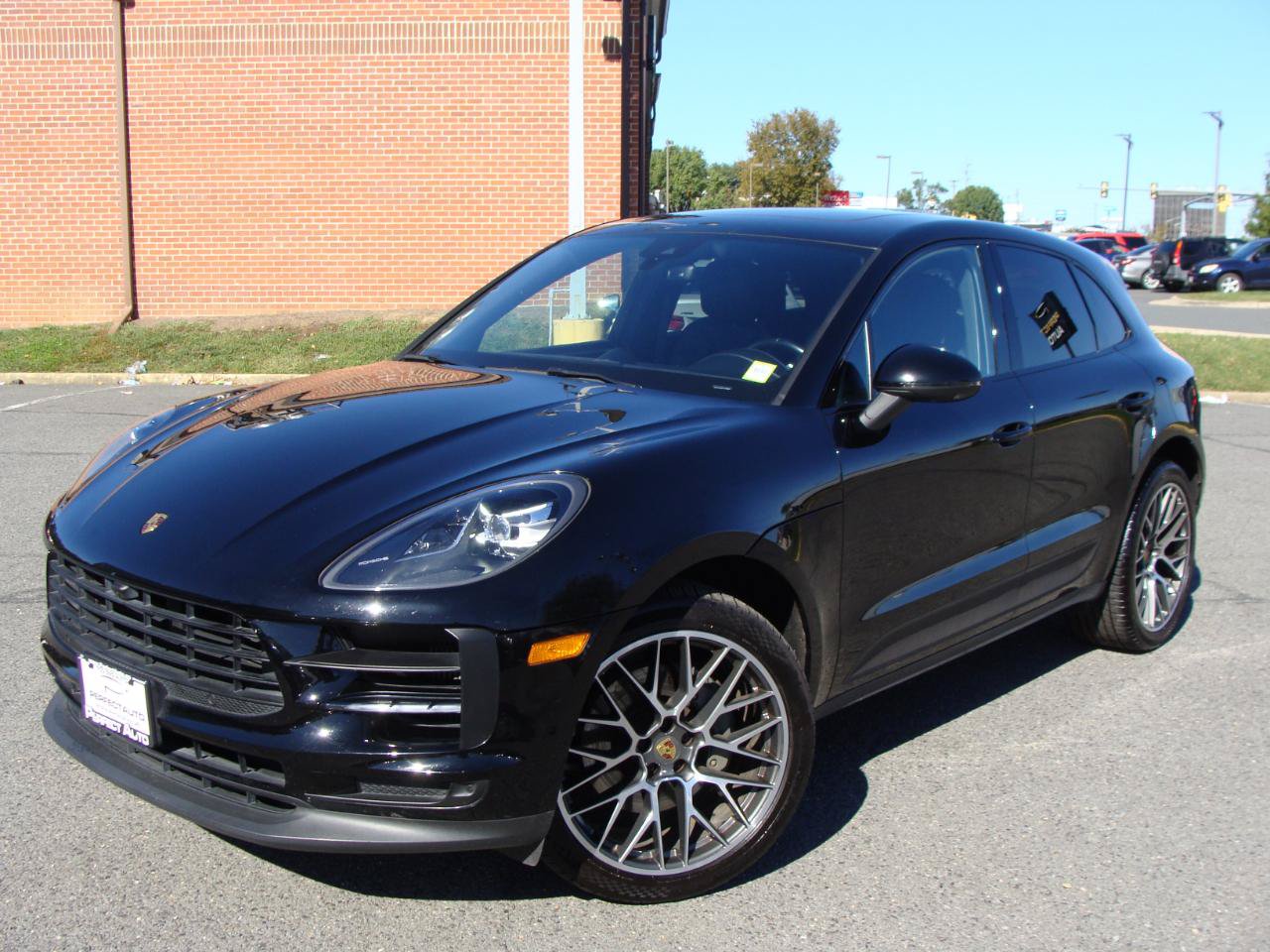 Used 2020 Porsche Macan S w/ Premium Package Plus AWD/4WD image 3