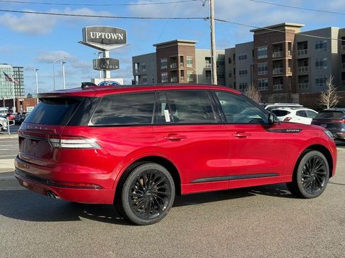 New 2026 Lincoln Aviator Reserve w/ Jet Appearance Package image 3