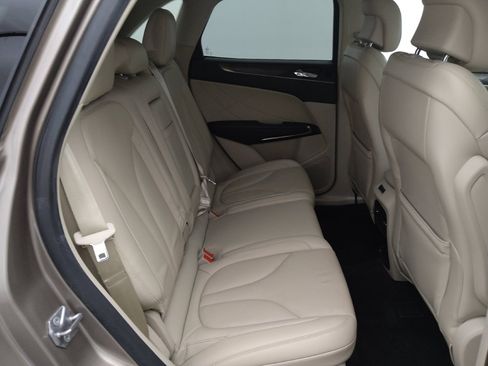 Used 2019 Lincoln MKC Reserve w/ MKC Technology Package FWD image 19