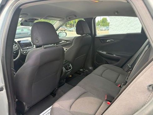 Used 2024 Chevrolet Malibu LT FWD image 15