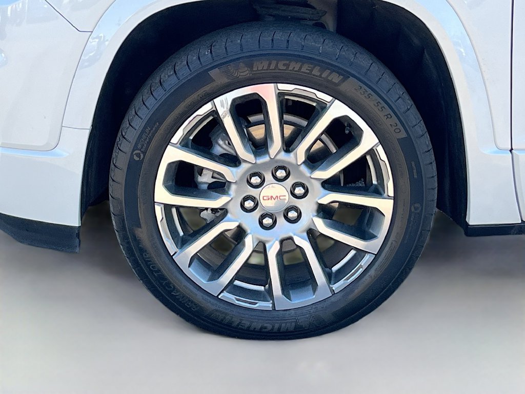 Used 2023 GMC Acadia Denali w/ Denali Technology Package FWD image 32