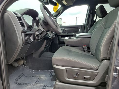 Used 2026 RAM 2500 Big Horn AWD/4WD image 7