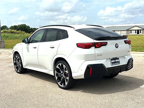 New 2026 BMW X2 xDrive28i w/ Technology Package AWD/4WD image 6