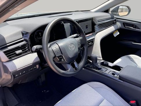 New 2026 Toyota Camry LE w/ Convenience Package FWD image 8
