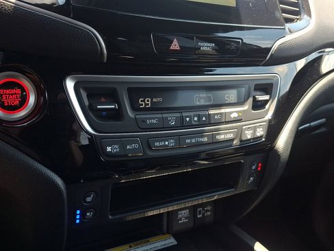 Used 2023 Honda Passport Elite image 16
