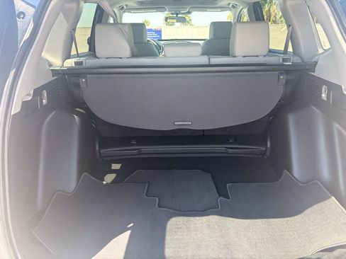 Used 2017 Honda CR-V EX image 10