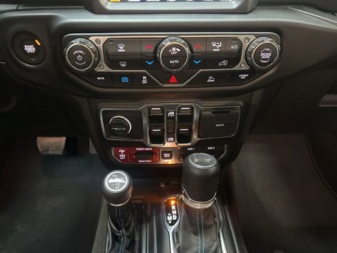 Used 2022 Jeep Wrangler Unlimited Rubicon 4xe w/ Steel Bumper Group image 20