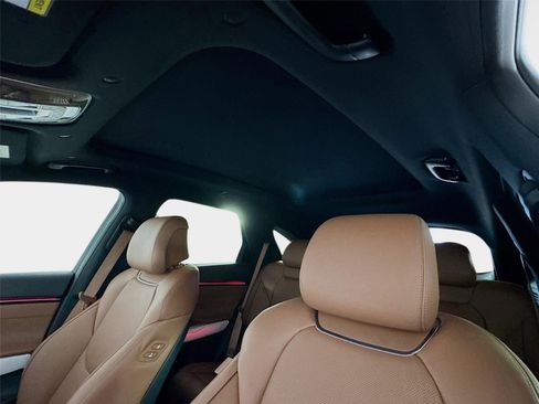 New 2026 Genesis GV70 2.5T Advanced w/ G1 Accessory Package AWD/4WD image 14