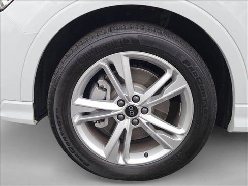 Used 2024 Audi Q3 2.0T Premium w/ Convenience Package image 23