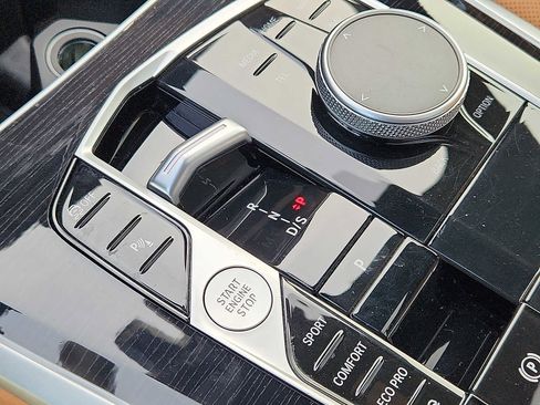 Certified 2024 BMW X5 xDrive40i w/ M Sport Package image 14