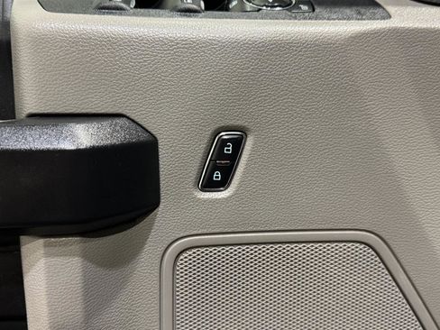 Used 2020 Ford F450 XL w/ Power Equipment Group AWD/4WD image 32