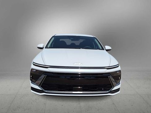 New 2026 Hyundai Sonata SE FWD image 3