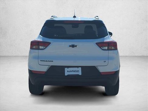 New 2026 Chevrolet TrailBlazer LT w/ Convenience Package FWD image 8