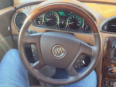 Used 2017 Buick Enclave Premium w/ Experience Buick Package image 10