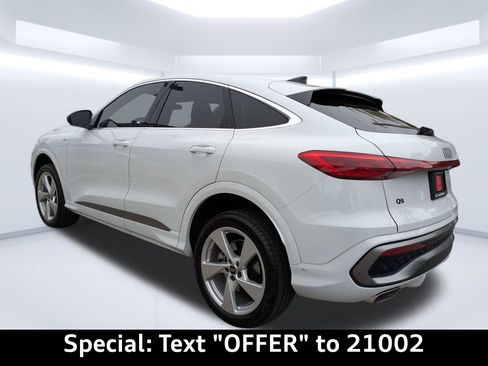 Certified 2025 Audi Q5 Premium Plus w/ Premium Plus AWD/4WD image 6