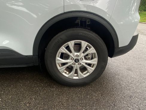 Used 2025 Ford Escape Active AWD/4WD image 11