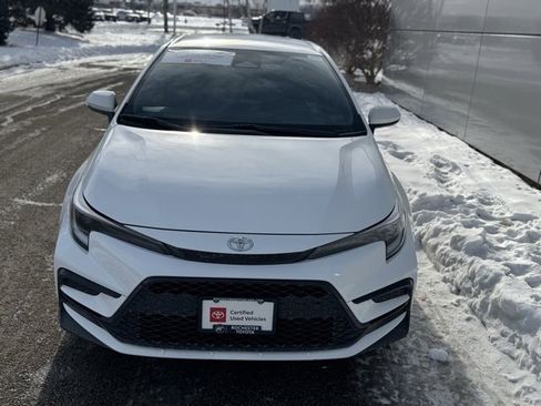 Certified 2025 Toyota Corolla SE image 31