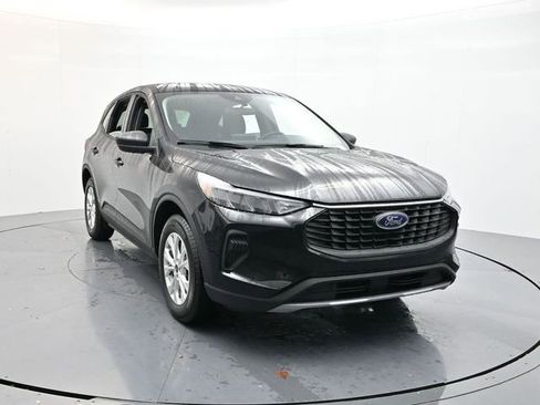 Used 2026 Ford Escape Active FWD image 1