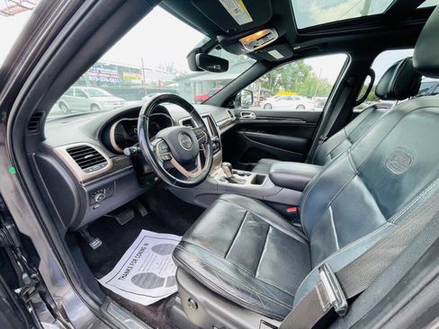 Used 2017 Jeep Grand Cherokee Overland RWD image 12