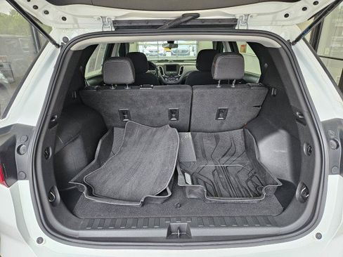 Used 2021 Chevrolet Equinox LS AWD/4WD image 10