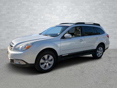 Used 2012 Subaru Outback 2.5i Premium image 9