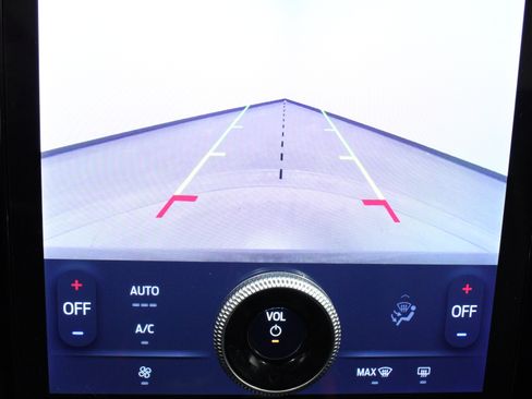 Used 2021 Ford Mustang Mach-E Select image 30