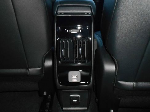New 2026 Jeep Compass Limited AWD/4WD image 17