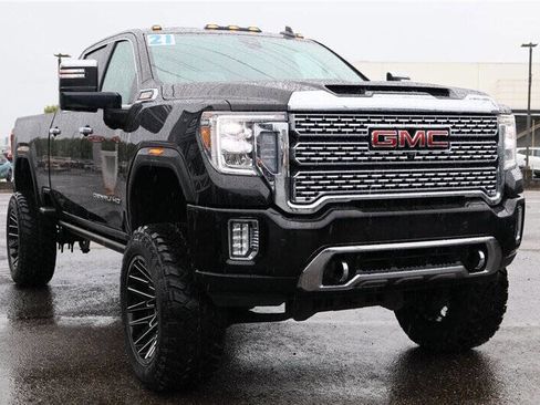 Used 2021 GMC Sierra 3500 Denali w/ Denali Ultimate Package AWD/4WD image 6